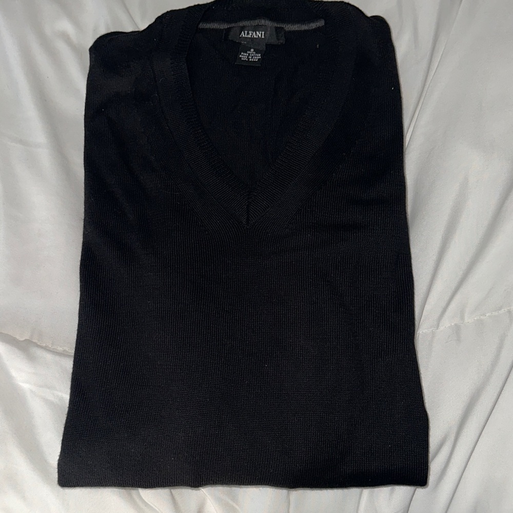 Alfani Men's V-Neck Sweater in Black